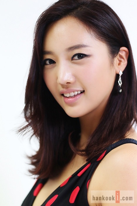 Sara Kim (KOREA 2012) 11612D35501364E041E885