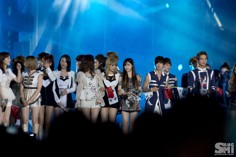 [PIC][25-08-2012]Hình ảnh mới nhất từ Concert "14th Korea-China Music Festival in Yeosu" của SNSD - Page 4 162F52465039BE5D14E3D9