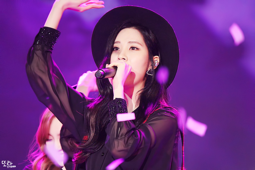 [PIC][11-11-2014]TaeTiSeo biểu diễn tại "Passion Concert 2014" ở Seoul Jamsil Gymnasium vào tối nay - Page 4 252ECA375467170B0FFEA6