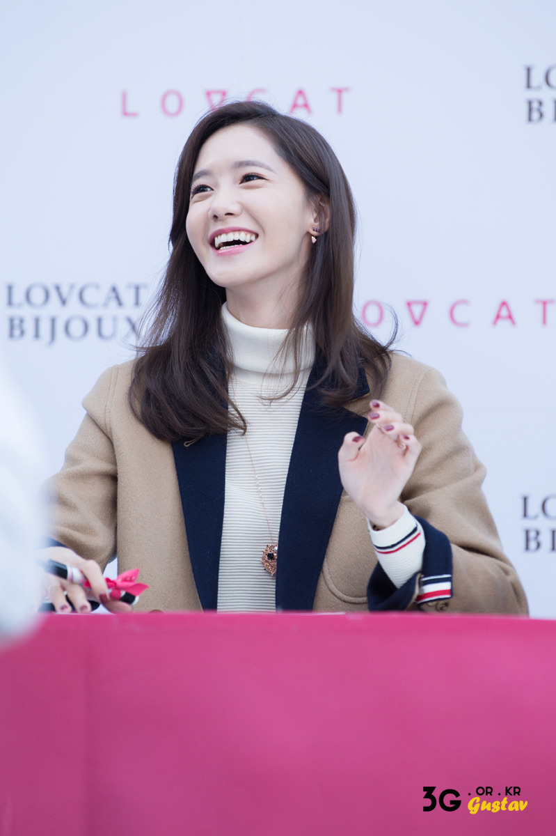 [PIC][24-10-2015]YoonA tham dự buổi fansign cho thương hiệu "LOVCAT" vào chiều nay - Page 3 262D393C562CDBEC023718