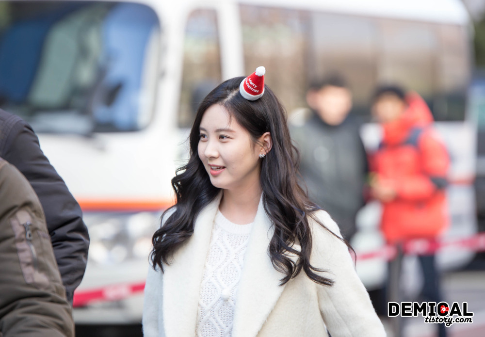 [PIC][26-12-2014]Hình ảnh mới nhất từ Đại nhạc hội cuối năm - "KBS Gayo Daechukjae 2014" của SNSD và MC YoonA vào tối nay 2742483B549C21FC25B744