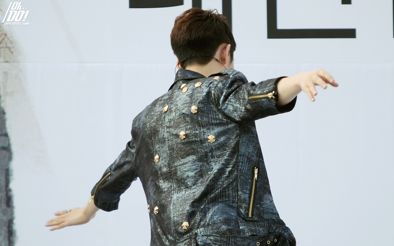 120707 D.O @ Yongsan Golden Bell 11478F414FFA6D1419483E