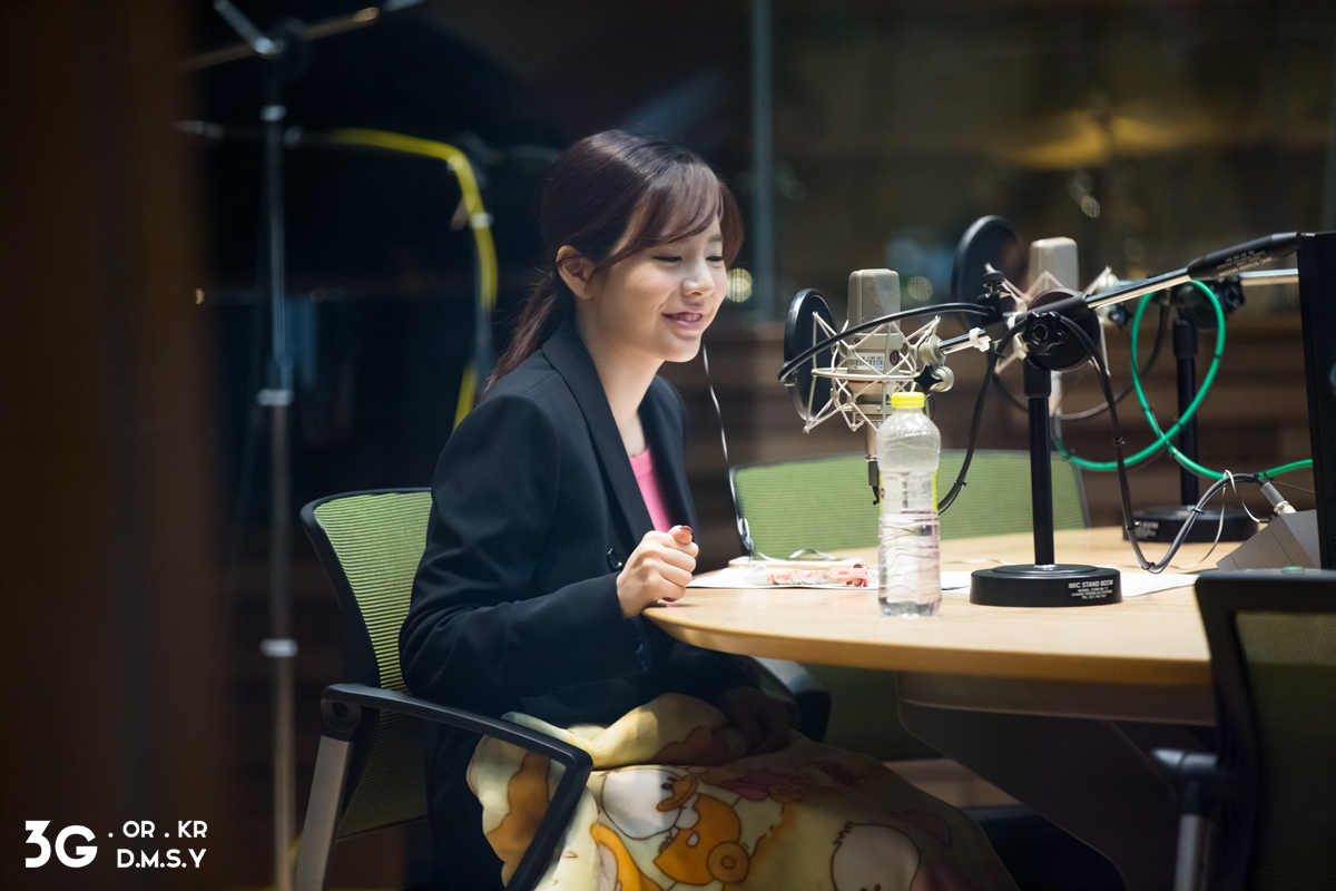 [OTHER][06-02-2015]Hình ảnh mới nhất từ DJ Sunny tại Radio MBC FM4U - "FM Date" - Page 8 25140E365539E2CE1B1987