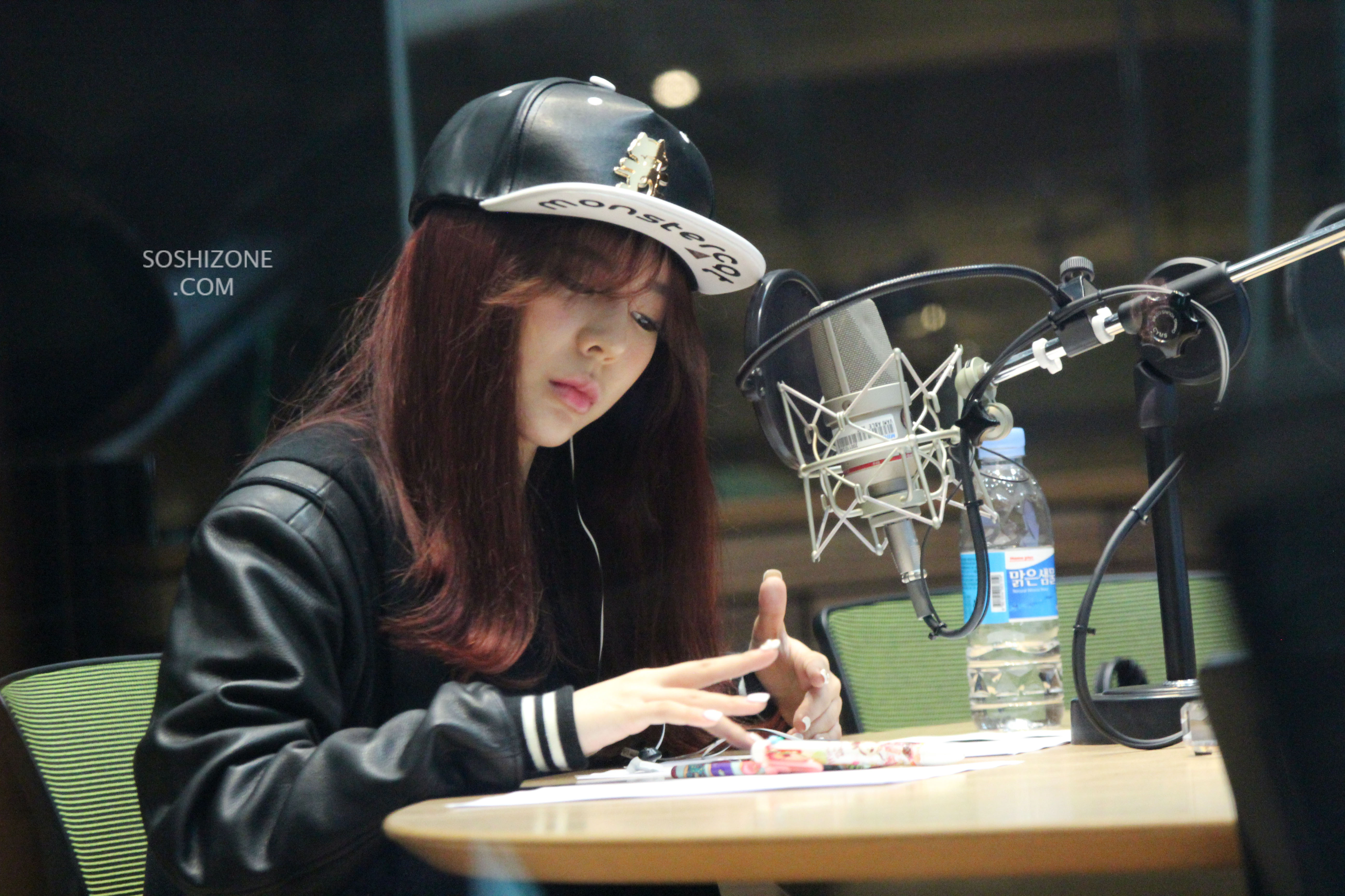 [OTHER][06-02-2015]Hình ảnh mới nhất từ DJ Sunny tại Radio MBC FM4U - "FM Date" - Page 22 262F123A55B79AFA43B93A